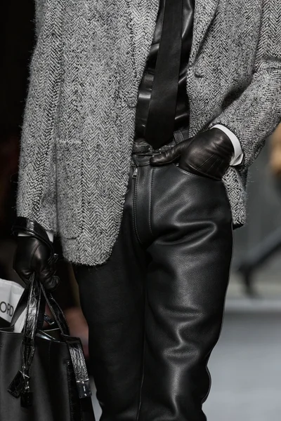 Look 43